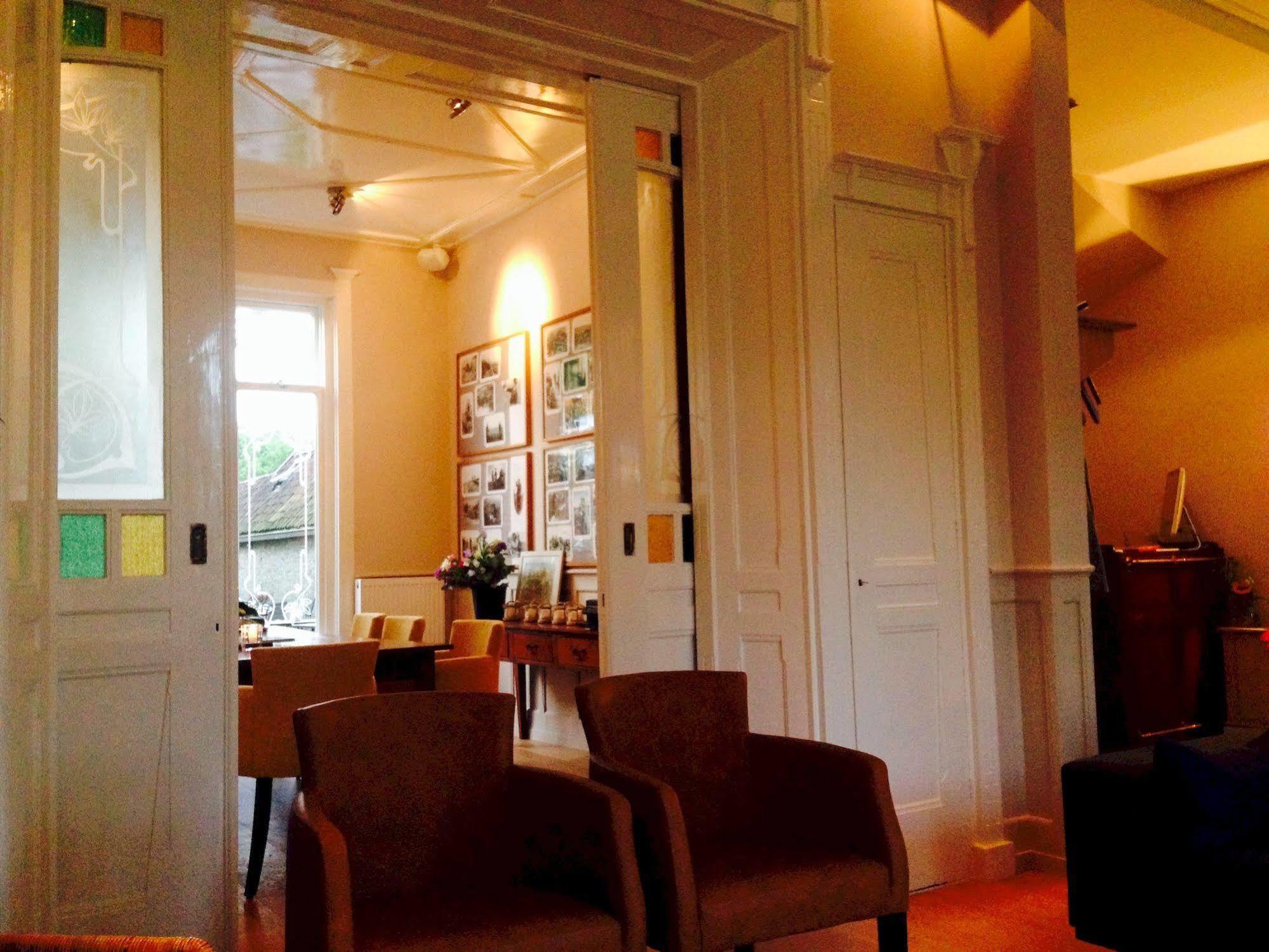 Hotel Brasserie Om De Noord 스키모니쿠그섬 외부 사진